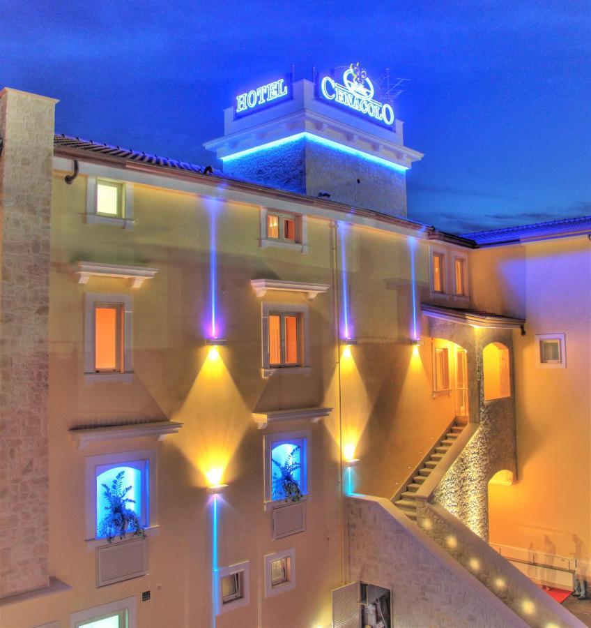 Hotel Cenacolo 솜마베수비아나 외부 사진